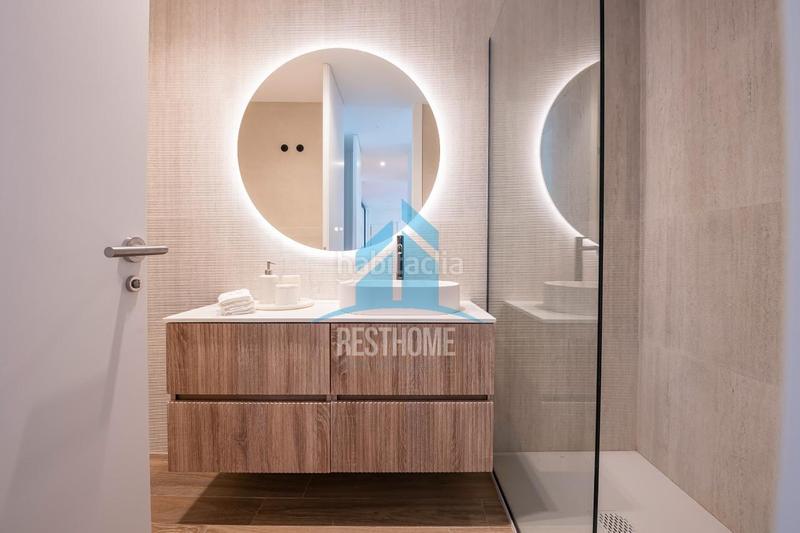 Foto f5150d29-45a5-4c40-9730-4b0b40239a48. Piso zona retiro en Jerónimos Madrid