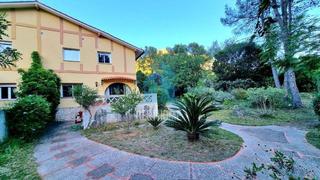 Xalet  Calle falco. Chalet con parcela