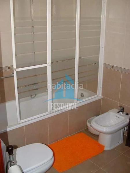 Foto c9554ad6-ccaa-484e-97ae-773f79f4da38. Reihenhaus in Sueca Sueca