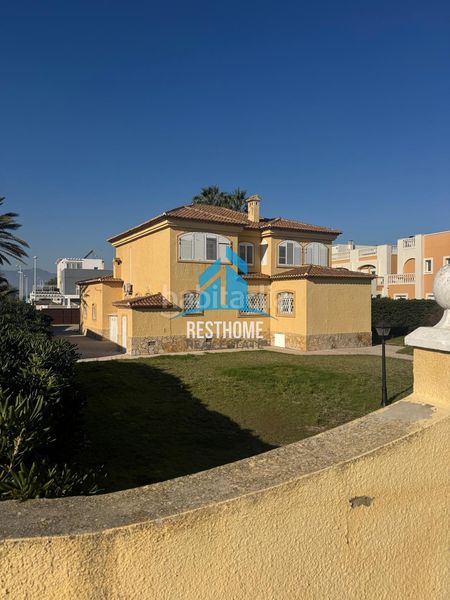 Foto dc789e19-8cc7-4a68-be50-8add57d277be. Xalet a El Marenyet Cullera