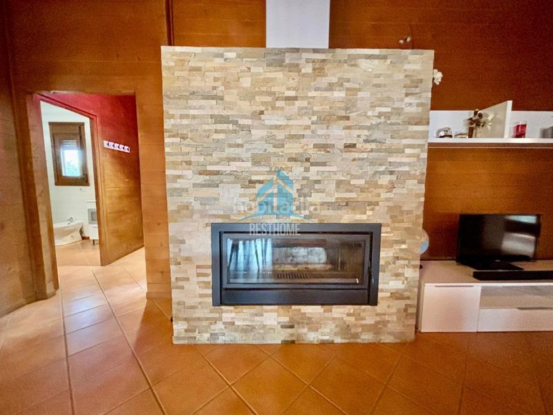 Foto d3a58078-a95b-42d9-8607-dd00f4c38b60. Chalet en Palma de Gandía