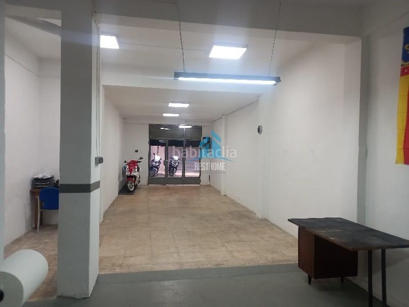 Foto a371d885-cd91-4aa1-987f-a51a1fb46df7. Local comercial a Benetússer