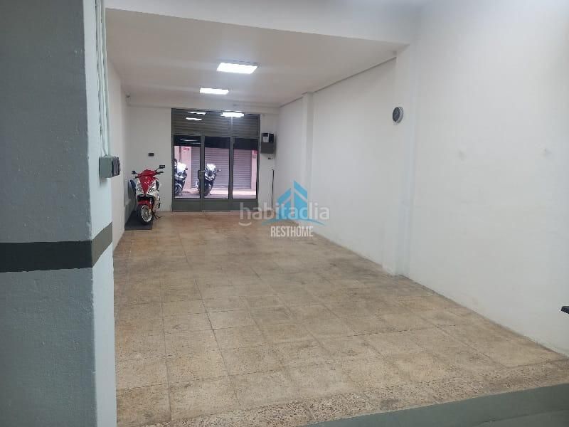 Foto c3a52fce-449a-445f-8180-619a61b7d399. Local comercial a Benetússer