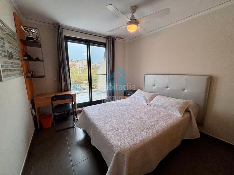 Foto 320683f3-a96f-4082-a069-d5695358e08f. Casa aparellada amb aparcament piscina a Daimús