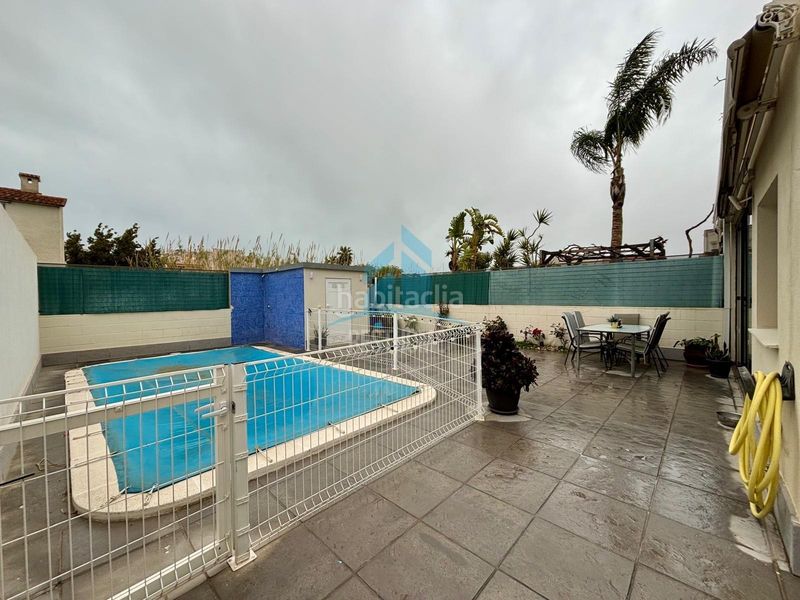 Foto 4defb258-e2b1-4ffb-a05d-224c392d01ca. Casa aparellada amb aparcament piscina a Daimús