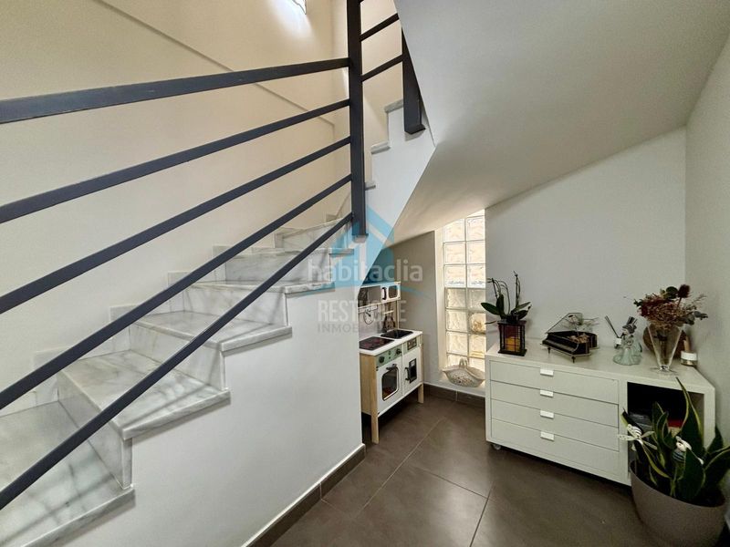 Foto 6ab083da-1623-40b6-93cf-47b84c77f643. Casa aparellada amb aparcament piscina a Daimús