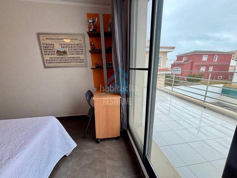 Foto 99fb5dff-5551-4cfd-8094-ba1503371e5b. Casa aparellada amb aparcament piscina a Daimús