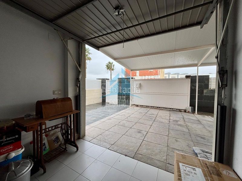 Foto fd9dbdd3-67bc-4d2b-8a99-207361addd35. Casa aparellada amb aparcament piscina a Daimús