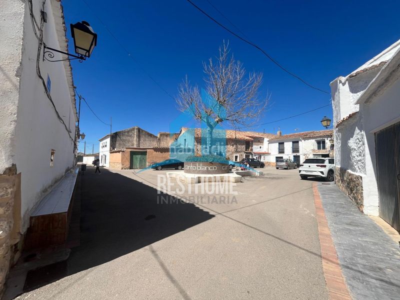 Foto 2dab21e2-fe8e-4419-8ac0-d902da17d2b4. Casa amb aparcament a Balsa de Ves