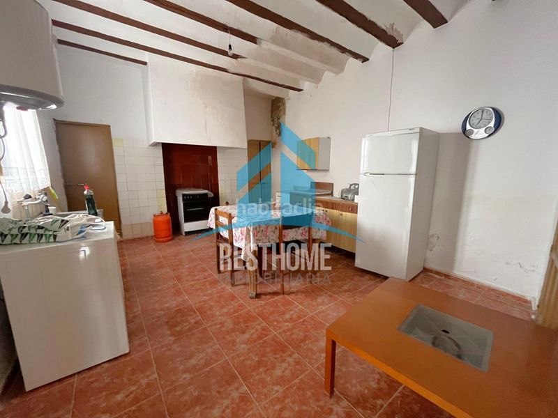 Foto 987e977b-db82-486b-8ee6-dbd6e3e8a809. Casa amb aparcament a Balsa de Ves