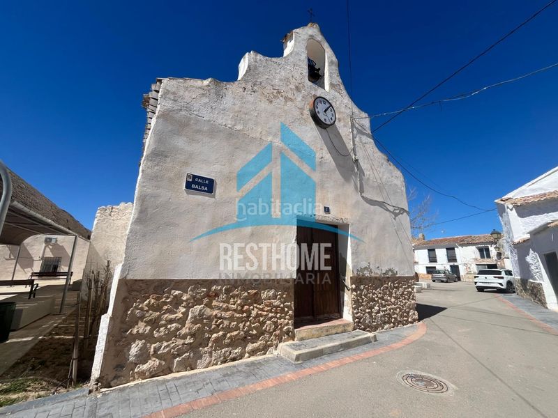 Foto dfe07d37-f0d9-46ef-a191-bec1b74ea8a4. Casa amb aparcament a Balsa de Ves