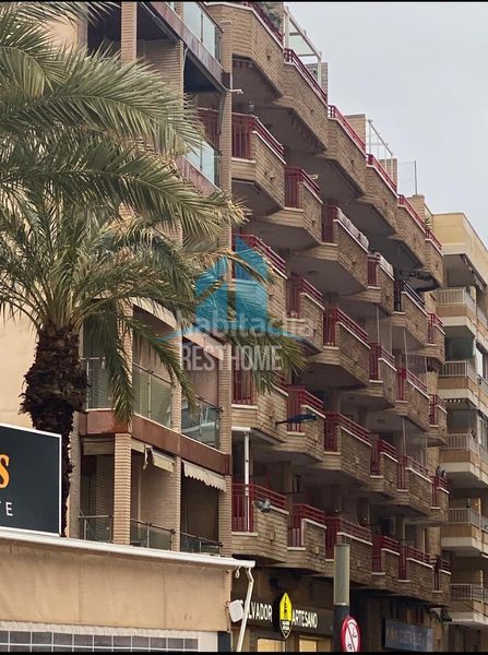 Foto e0f40a15-9494-4a40-9d7e-93709e079d1e. Apartament amb calefacció piscina a Zona Playa del Cura Torrevieja