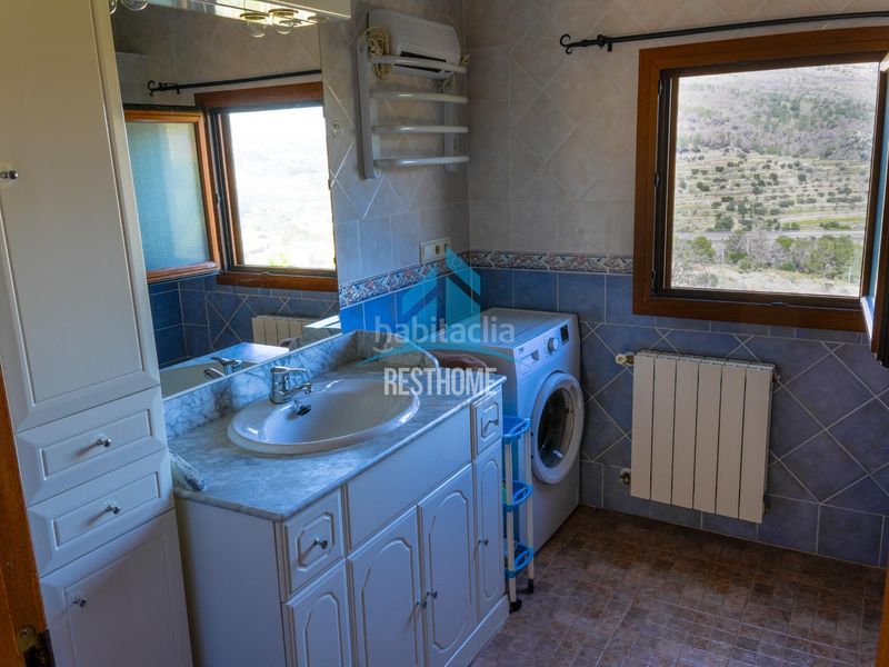 Foto f7700f14-796f-440f-bdc5-2e7523145f4b. Xalet amb aparcament piscina a Benissa pueblo Benissa