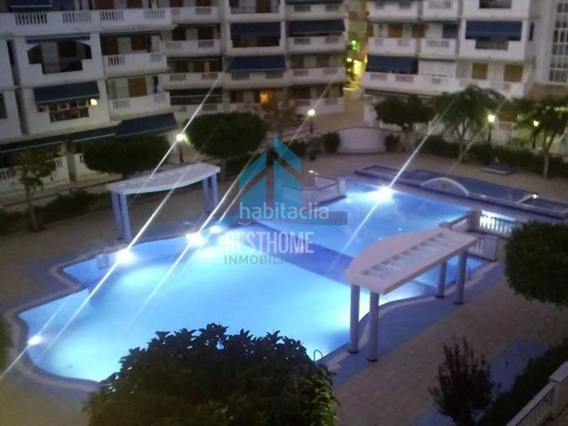 Foto a5fff69a-643e-4bd2-a446-b7dfcb81ee3d. Apartament amb piscina a Los Europeos Torrevieja