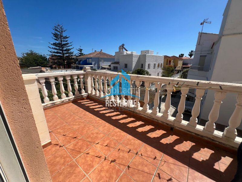 Foto 5c1b53dc-fbf9-4adb-bd26-29de2f87c8e9. Casa adossada amb aparcament a El Marenyet Cullera