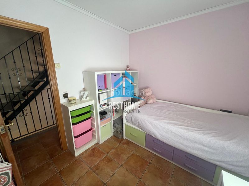 Foto 7138c93f-caf6-4e30-ab1a-fdbc7a29d140. Casa adossada amb aparcament a El Marenyet Cullera