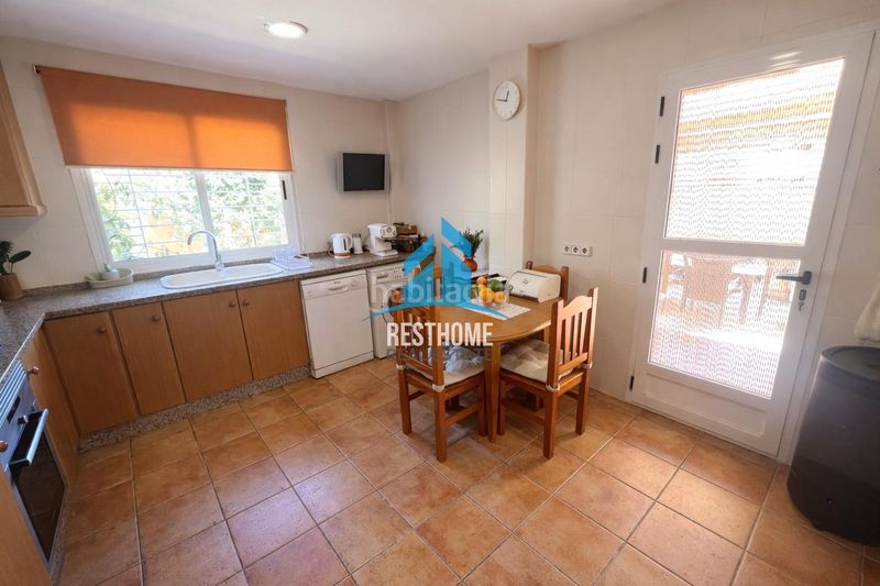 Foto 7d1e0d29-e19e-40ef-be15-289faf6295ac. Casa adossada amb aparcament a El Marenyet Cullera