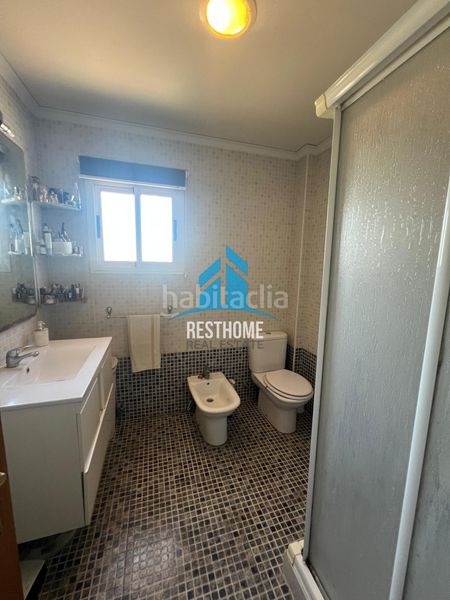 Foto f904869f-8233-457b-b7d3-5f05e125eeec. Casa adossada amb aparcament a El Marenyet Cullera