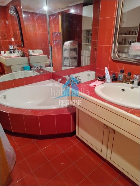 Foto 36035f29-0b79-417f-892a-c3d2cecdd287. Pis amb aparcament a Gran Via Valencia