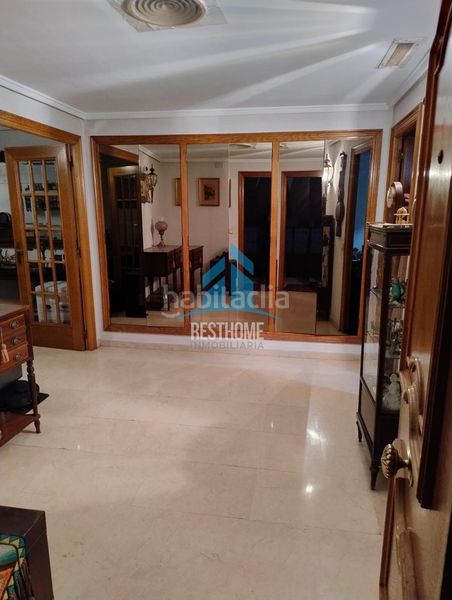 Foto 93cc6739-e1c0-45a0-9bda-ecd1e2c57e80. Pis amb aparcament a Gran Via Valencia