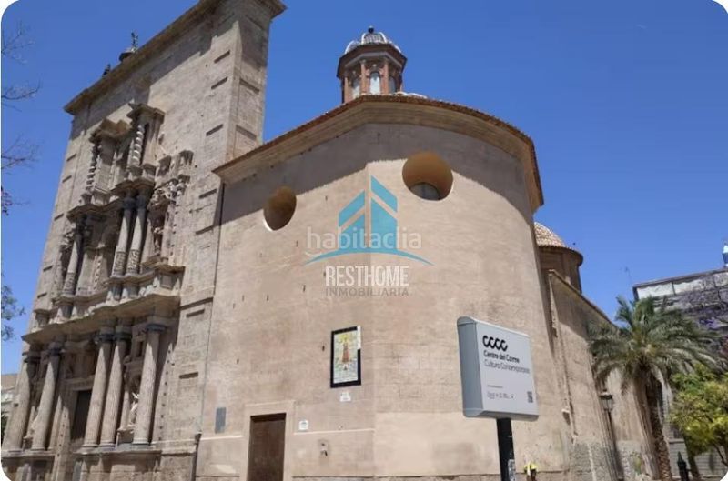 Foto bc00e2c2-fd70-4adc-ba39-df245167a89d. Casa a El Carme Valencia