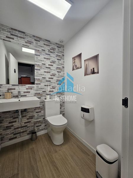 Foto 76f3cbf3-a1f4-4a65-9869-21e27b63e62b. Local comercial a Russafa Valencia