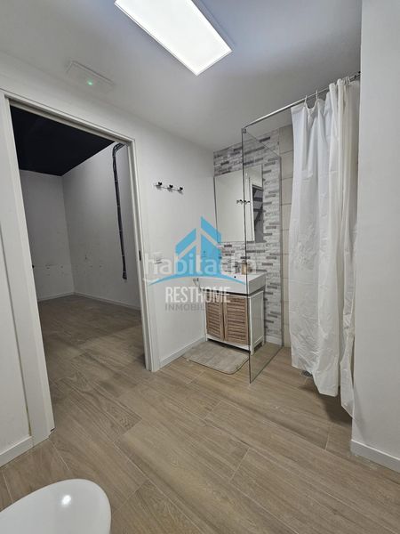 Foto d1d5f973-d72c-469e-80ae-daa9464b5b55. Local comercial a Russafa Valencia