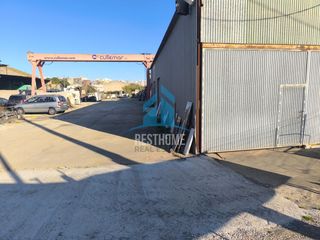 Nau industrial  Calle favara. Nave industrial en polígono de cullera con amplia parcela