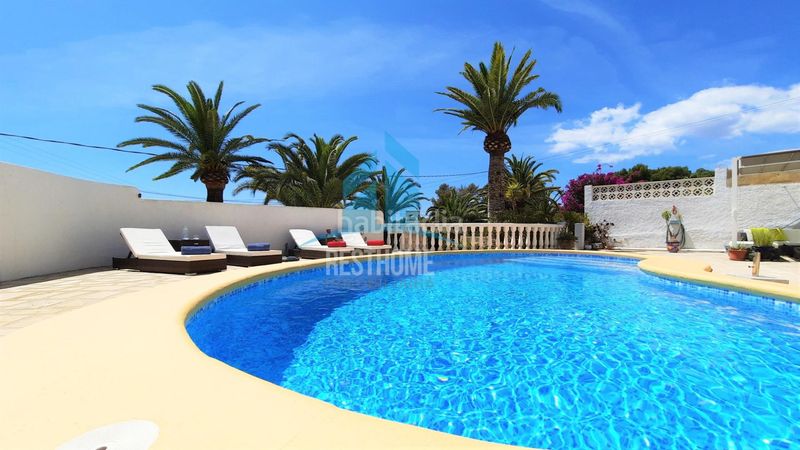 Foto 3d6cda58-acd3-4c84-8a30-a7c098516fa9. Xalet amb aparcament piscina a Moravit-Cap Blanc Moraira
