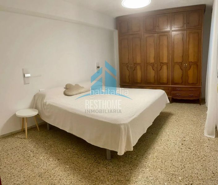 Foto b810dc1f-e044-46fb-b1ea-e1e7c73a59e6. Pis amb aparcament a Centro Histórico Gandia