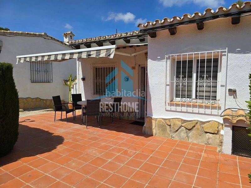 Foto 4766af65-ec0c-4a0c-8afb-a16df1ea2d8f. Casa adossada amb aparcament piscina a Moravit-Cap Blanc Moraira