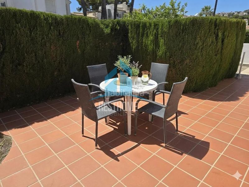 Foto a6e49ee4-06a8-439a-a00e-6545d58d3c83. Casa adossada amb aparcament piscina a Moravit-Cap Blanc Moraira