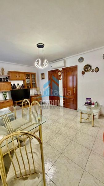 Foto 3efaaad1-6837-4012-b98c-48ad1dfa49e7. Pis a Nou Moles Valencia