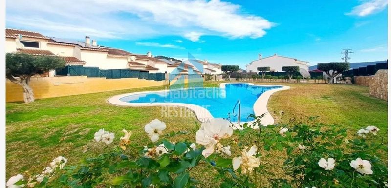 Foto b3a268a7-f22c-4998-943f-54efdc3fce6d. Casa adossada amb aparcament piscina a Pinar de Advocat-Cometa Moraira