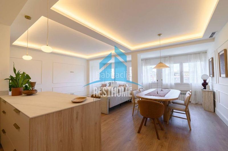 Foto 8b77ed4b-ff62-4214-9f55-348e5ab825d9. Apartament amb calefacció a Russafa Valencia