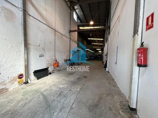 Fabrikhalle in El Marenyet. Nave industrial en el brosquil de cullera