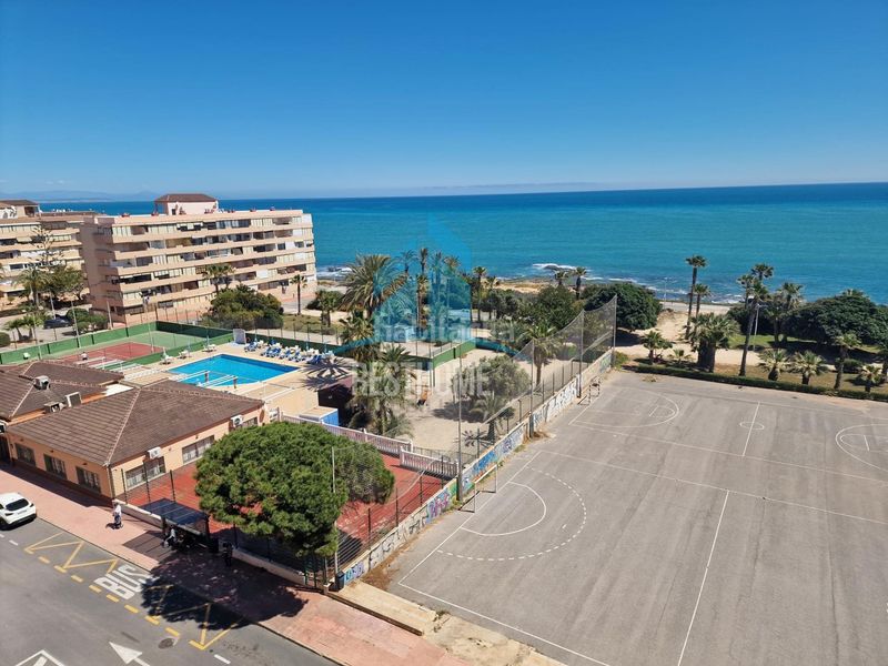 Foto d7ac276b-1d78-4bb6-a91f-3b2a01ab02f6. Àtic a Cabo Cervera Torrevieja