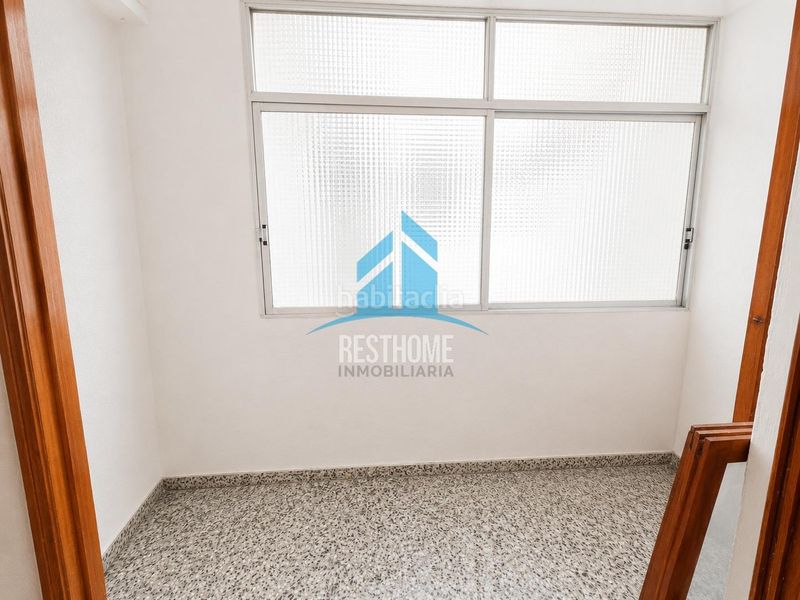 Foto c7cd8e34-c33a-4f53-be12-2e7379f04bda. Pis a pueblo de Cullera Cullera