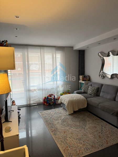 Foto e35cd4e0-f34a-4138-bc15-f535b908c6d8. Pis a pueblo de Cullera Cullera