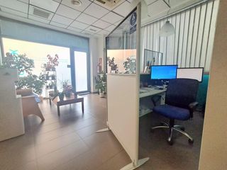 Traspàs Local Comercial  Calle isabel la catolica. Traspaso clinica dental en burjassot