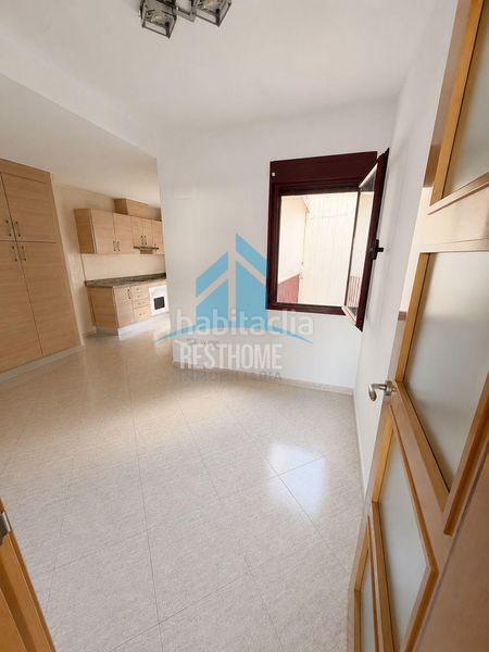 Foto ed253801-62d8-4c52-bdd9-189a5ef0fe77. Pis amb aparcament a Benissa pueblo Benissa