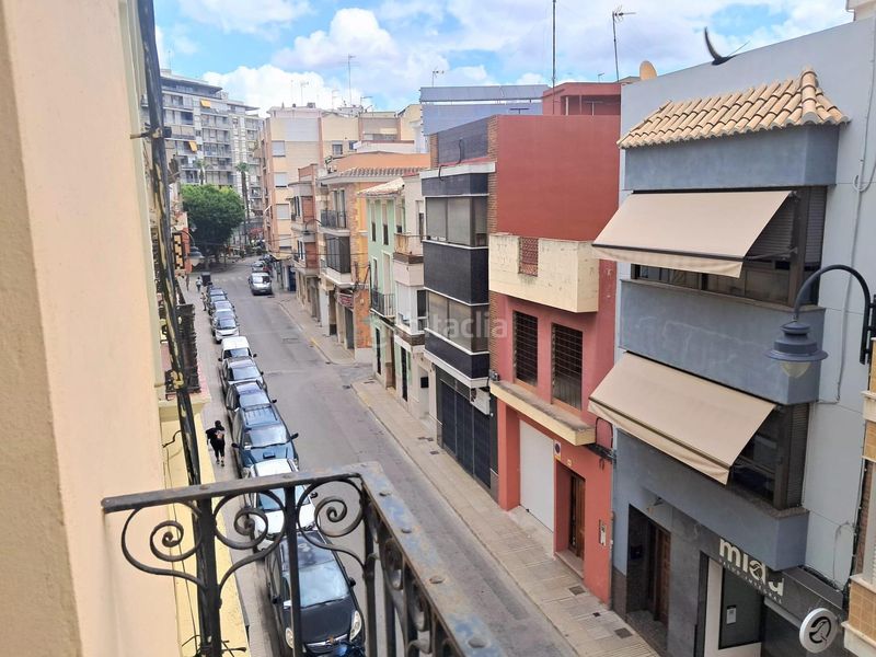 Foto 1a51d048-0b93-4bd4-bb5c-2e37a4f3ea16. Edificio in Caputxins Alzira