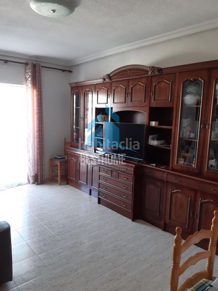 Foto 0786cd9e-1022-4ff0-ba0d-c048336b5a30. Apartament amb calefacció aparcament piscina a Los Europeos Torrevieja