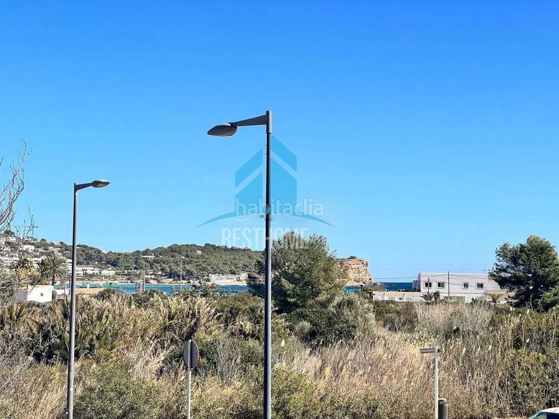 Foto 071d6688-c673-4541-9702-27fe2f63e381. Apartament amb calefacció aparcament piscina a Marina Botafoc-Talamanca Ibiza