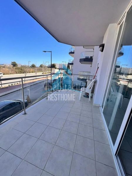 Foto 95cc03ea-2e5e-4ccc-b24a-4fd4341b4a59. Apartament amb calefacció aparcament piscina a Marina Botafoc-Talamanca Ibiza