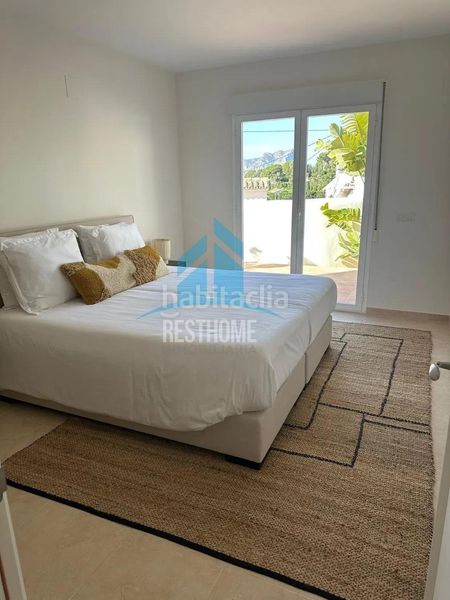 Foto 0f013223-7097-4cd6-a78c-8e91692bbb7b. Xalet amb aparcament piscina a Cala Advocat-Baladrar Benissa