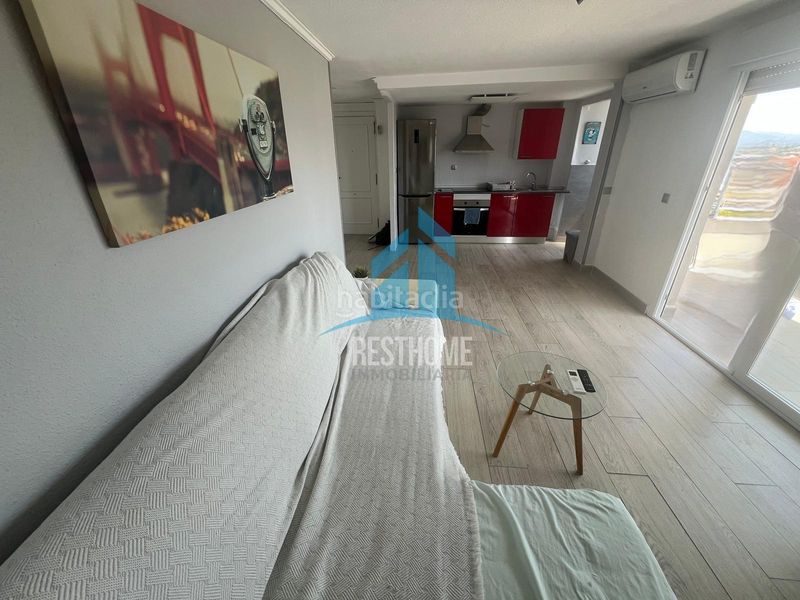 Foto 2f3c9d50-953f-450c-901d-96ce69956bba. Apartament amb piscina a Miramar