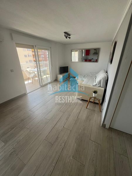 Foto 3447e751-decd-42d6-9ec6-2bb2a7e8d080. Apartament amb piscina a Miramar