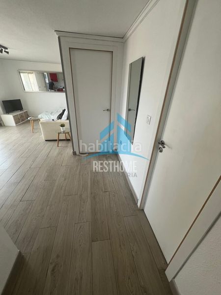 Foto 5c2f6ab0-5f2f-49e9-8209-1e01a7a70e75. Apartament amb piscina a Miramar