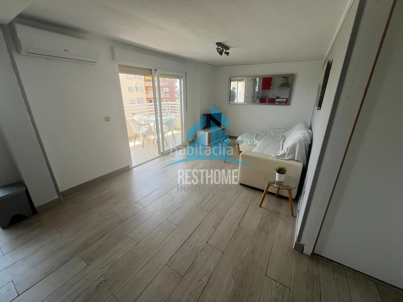 Foto 8239ebda-499a-4df5-a7ff-021c43c717c3. Apartament amb piscina a Miramar